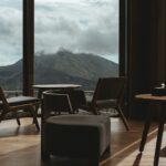 A restaurant with a view of the mountains